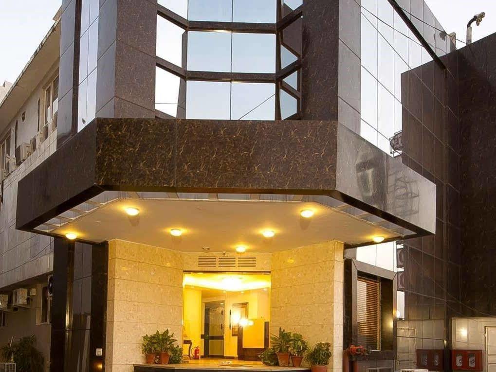 Hotel Aura @Airport Nuova Delhi Esterno foto