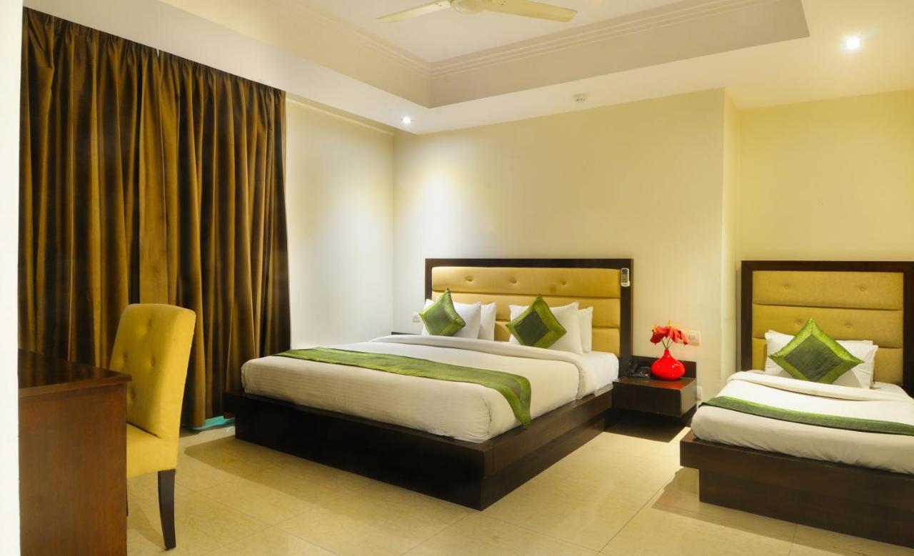 Hotel Aura @Airport Nuova Delhi Esterno foto
