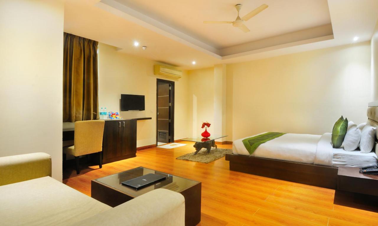 Hotel Aura @Airport Nuova Delhi Esterno foto