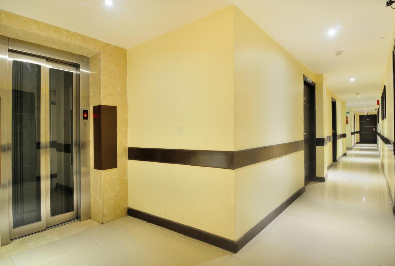 Hotel Aura @Airport Nuova Delhi Esterno foto